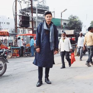 Meet your Posher, Donald